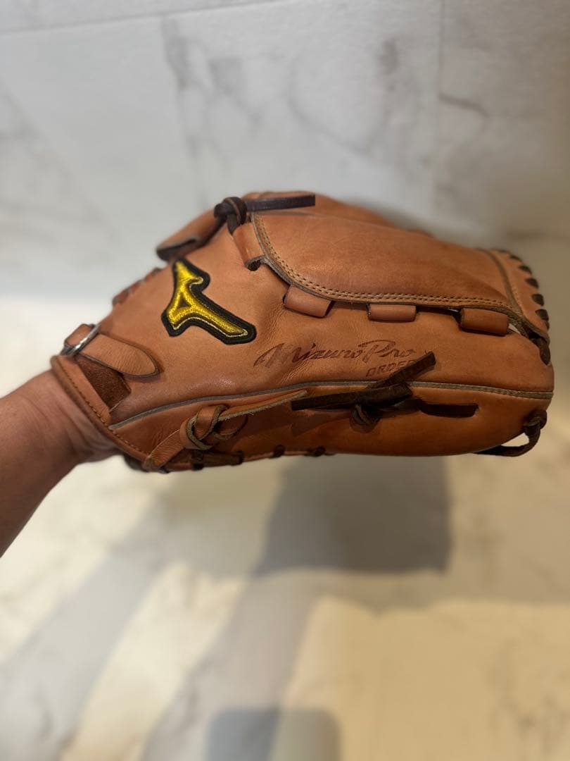 ミズノプロピッチャー用グローブ（オーダーサンプル）右利き