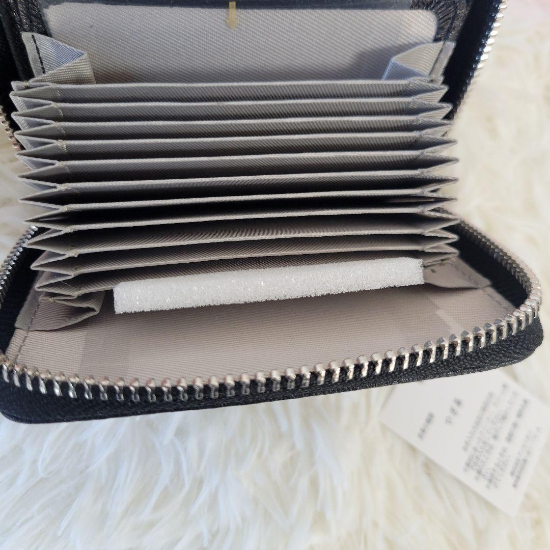 激レア！　PEZ(ペッツ)×perche(ペルケ)×earコラボジャバラ折り財布