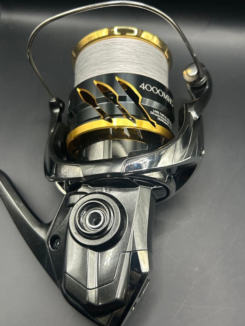 シマノ 20 ツインパワー 4000MHG リブレハンドルノブ 付き