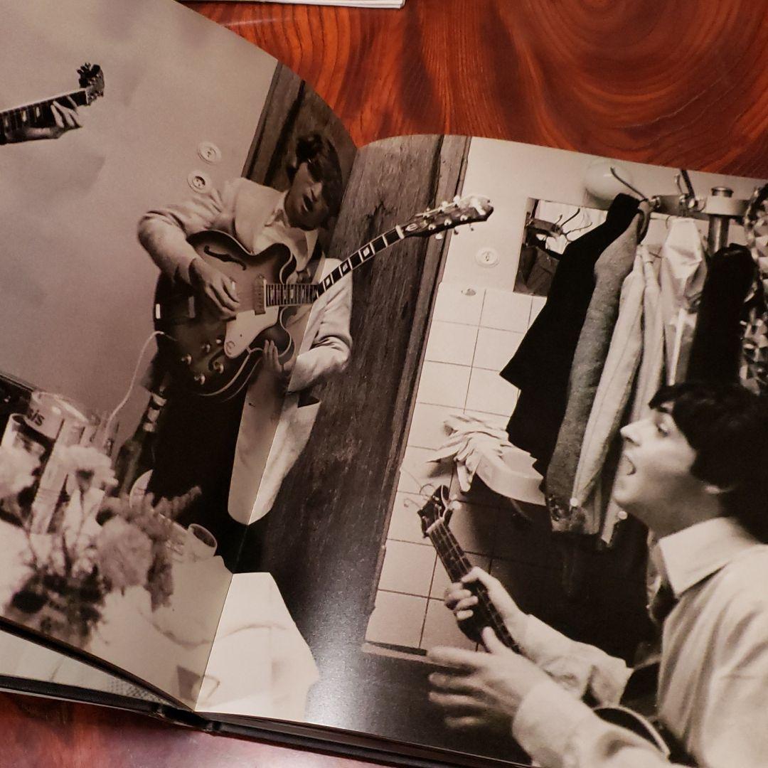 BEATLES 写真集　希少！洋書版