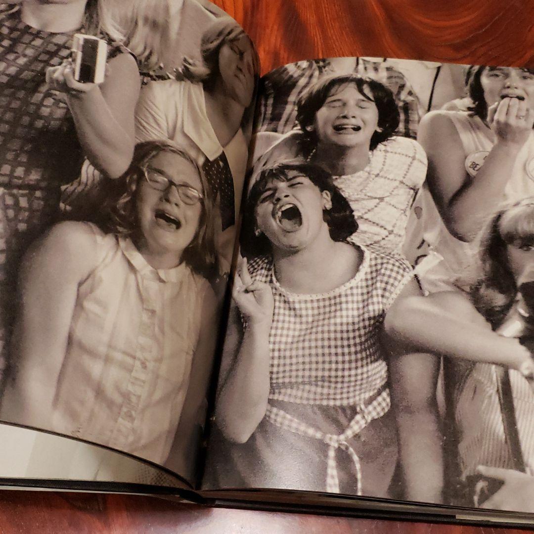 BEATLES 写真集　希少！洋書版