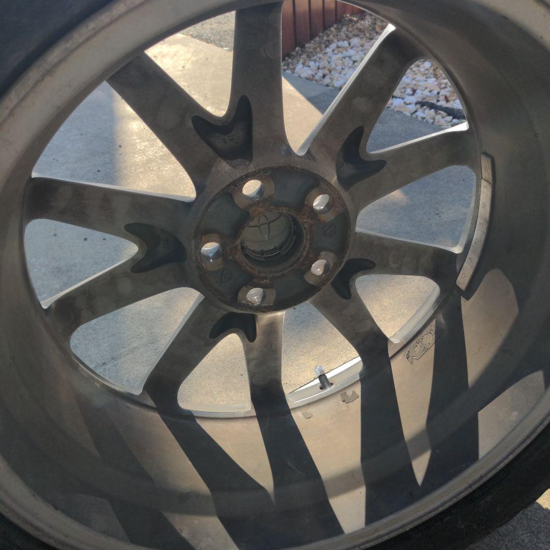 エスティマ　　純正１８インチホイール