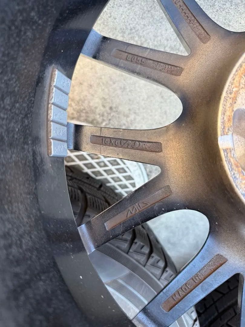 ②ブラック16インチ6.5j 114.3 38 4本　①もセットで購入ください。