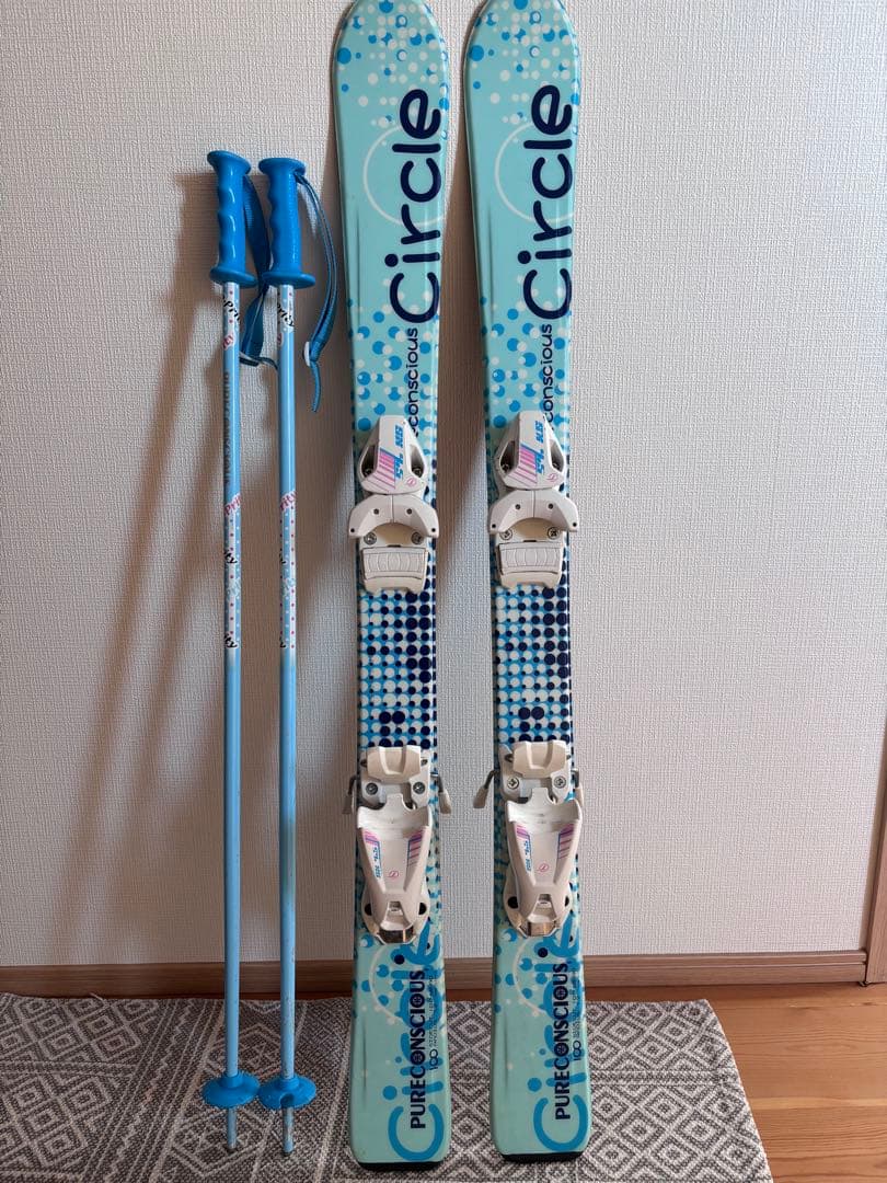⭐︎スキー板3点セット⭐︎値下げしました〜