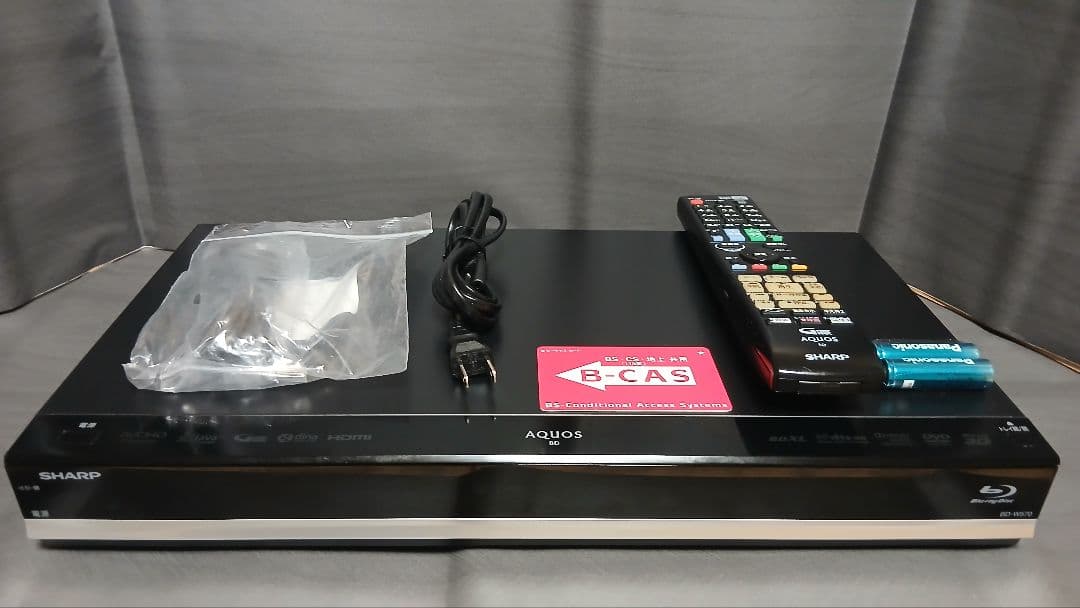 500GB シャープ AQUOS BDレコーダー☆BD-W570☆リモコン付 4