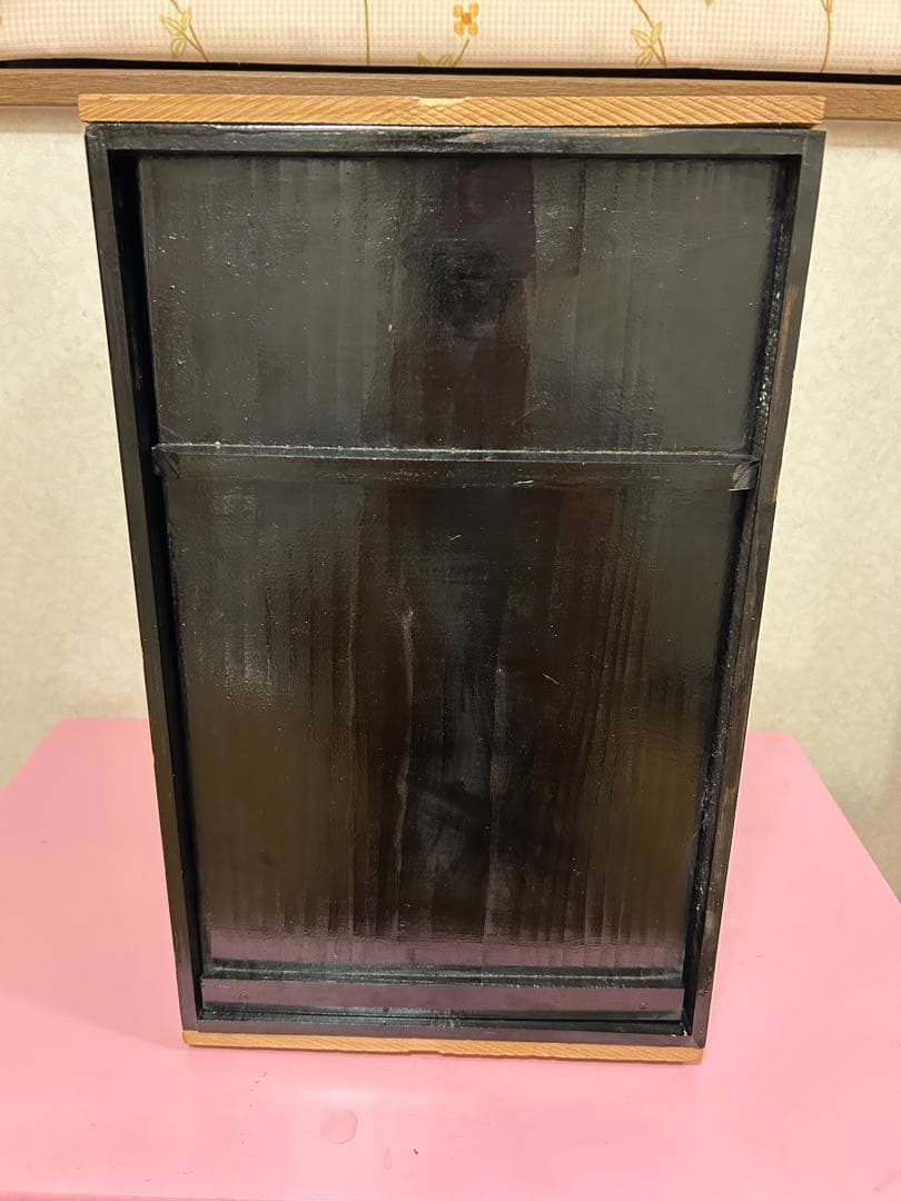 【未使用】木製漆塗　4段　七五重箱　続き柄　老松　沈金　木箱付き