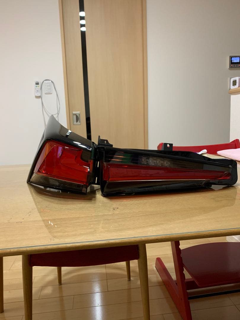 レクサス　NX テールランプ