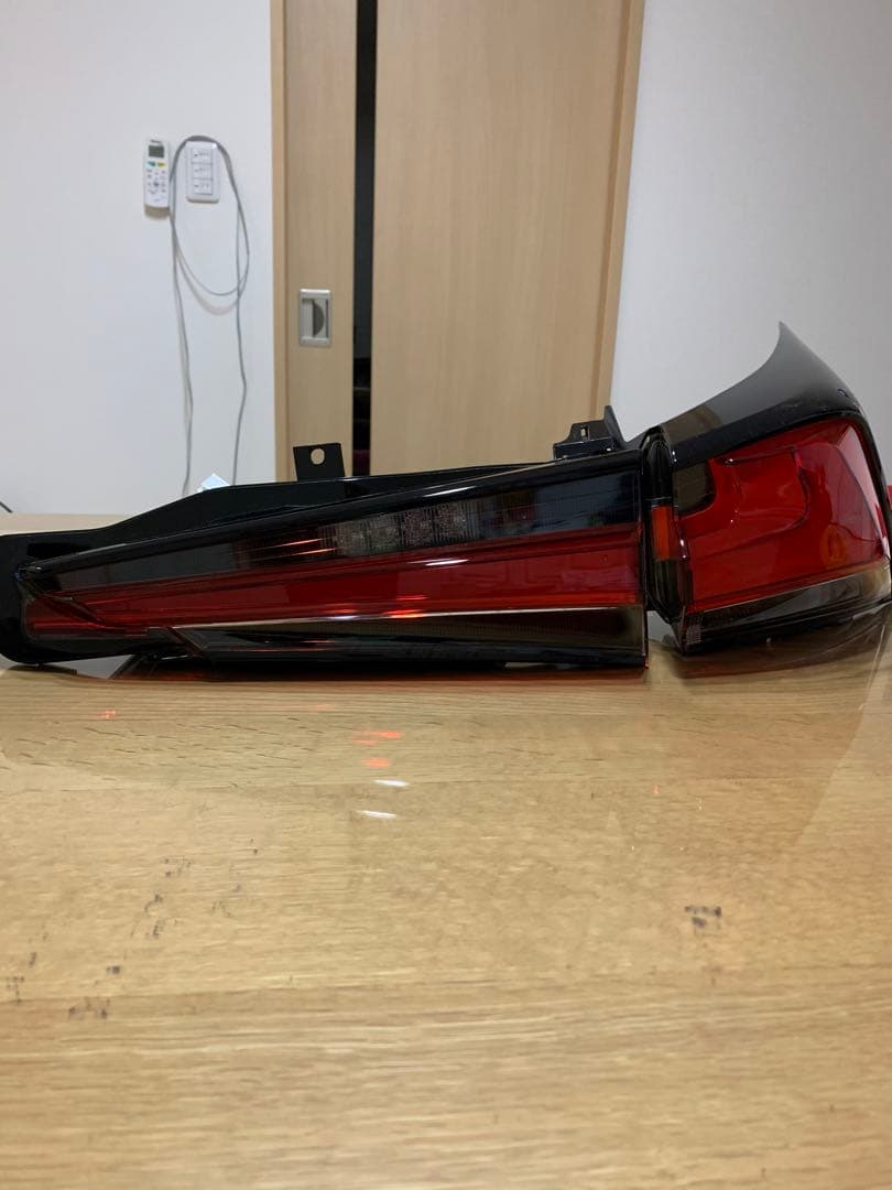 レクサス　NX テールランプ