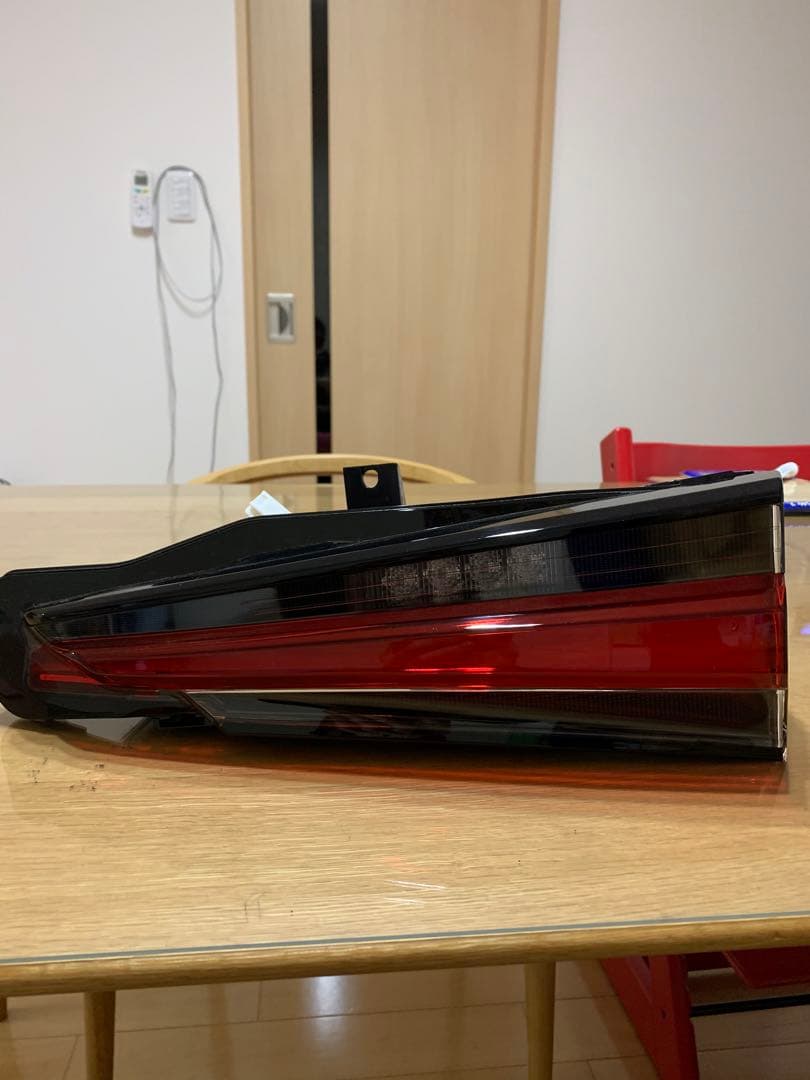 レクサス　NX テールランプ
