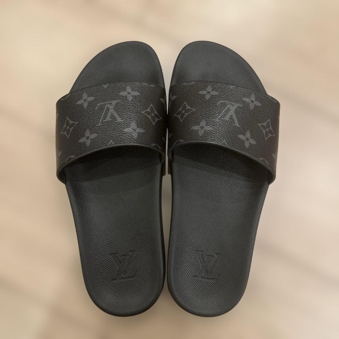 Louis Vuitton ロゴ入り ブラックサンダル