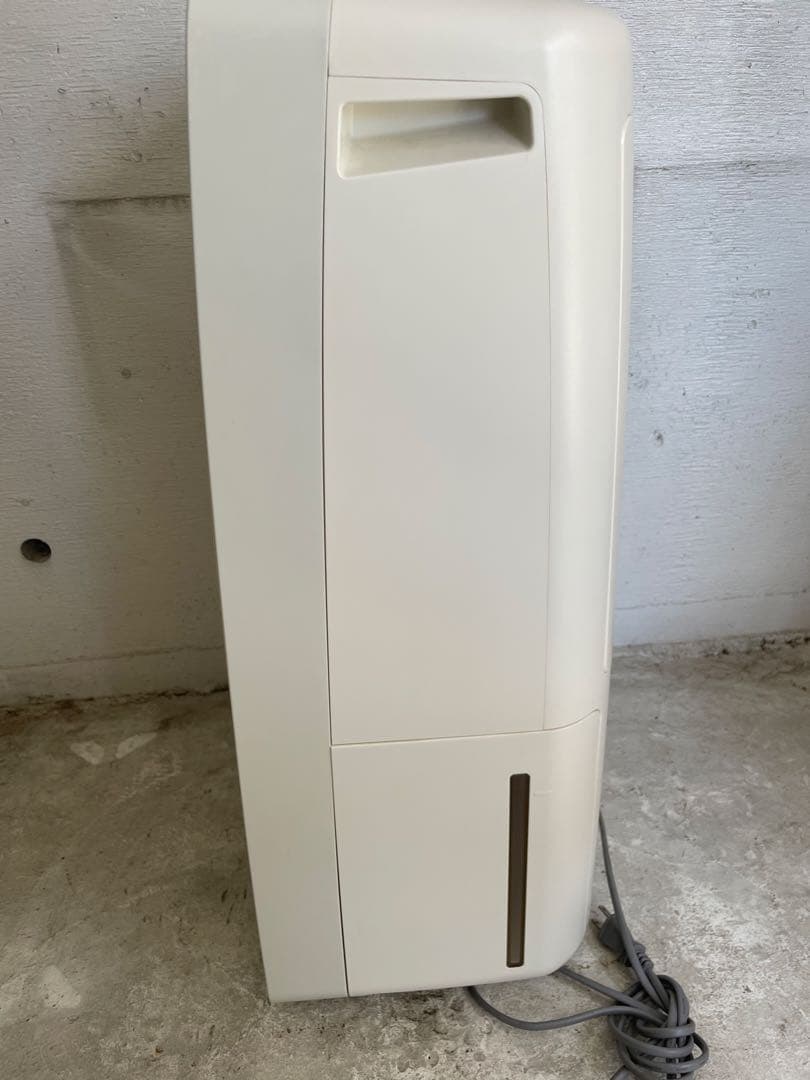 シャープ 除湿機 衣類乾燥 プラズマクラスター CV-J120-W