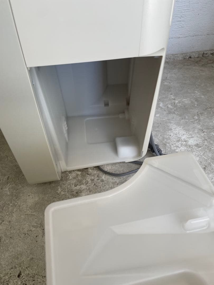 シャープ 除湿機 衣類乾燥 プラズマクラスター CV-J120-W