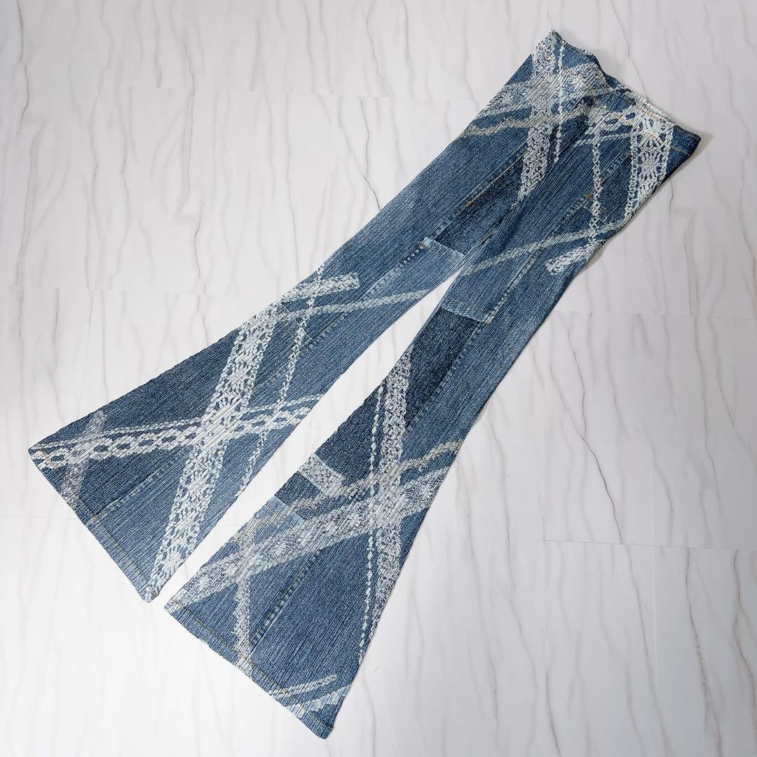 《美品》プリーツプリーズ デニム転写パンツ フレアパンツ size1