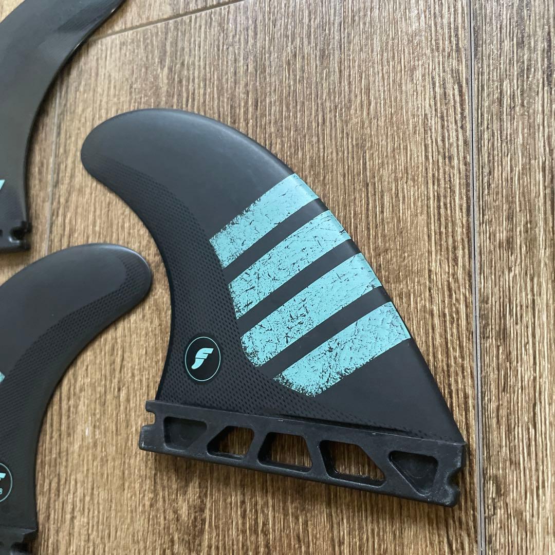 FUTUREFINS フューチャーフィンALPHA F8 TRI Lサイズ