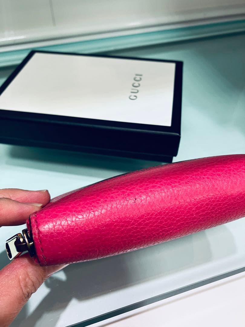 グッチ GUCCI ロゴプリント　コンパクト　ラウンドジップ　ケース