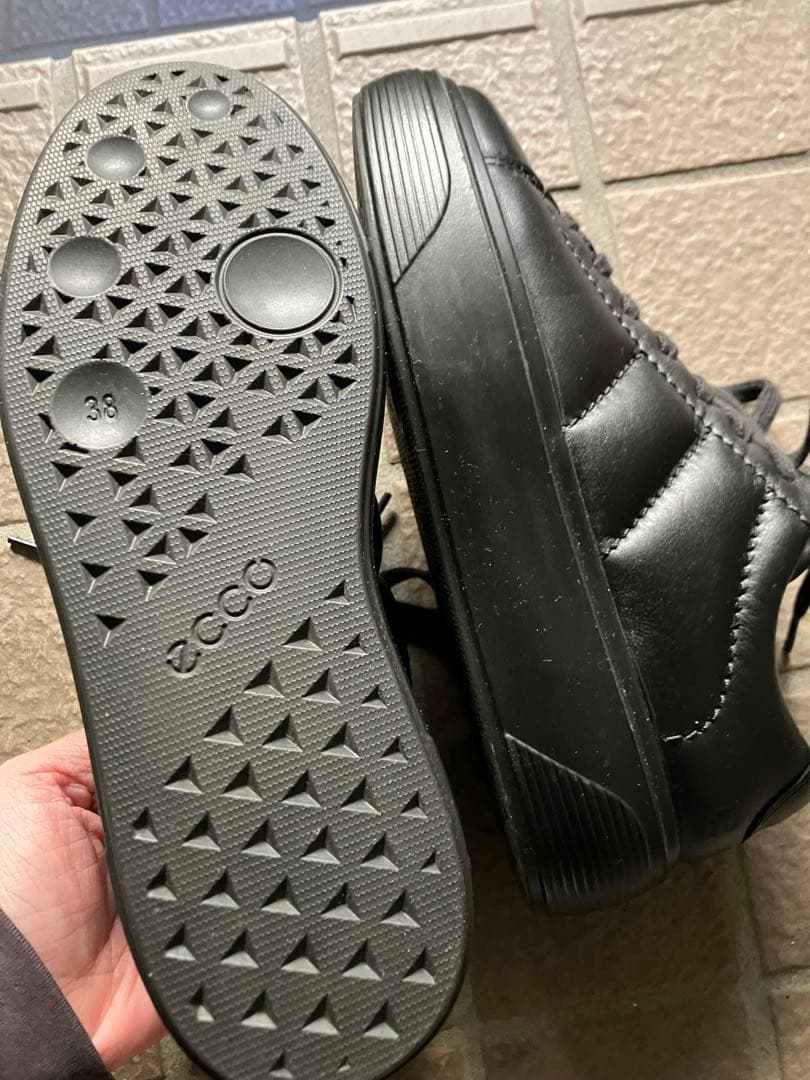 定価¥34000ほど ECCO レザープラット フォームスニーカー 38