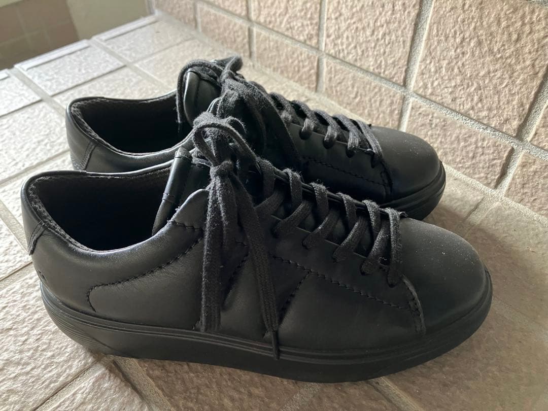 定価¥34000ほど ECCO レザープラット フォームスニーカー 38