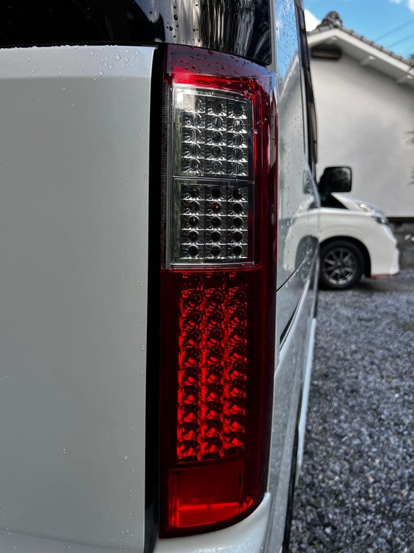 り*ん様 DA64W エブリィ　テールランプ