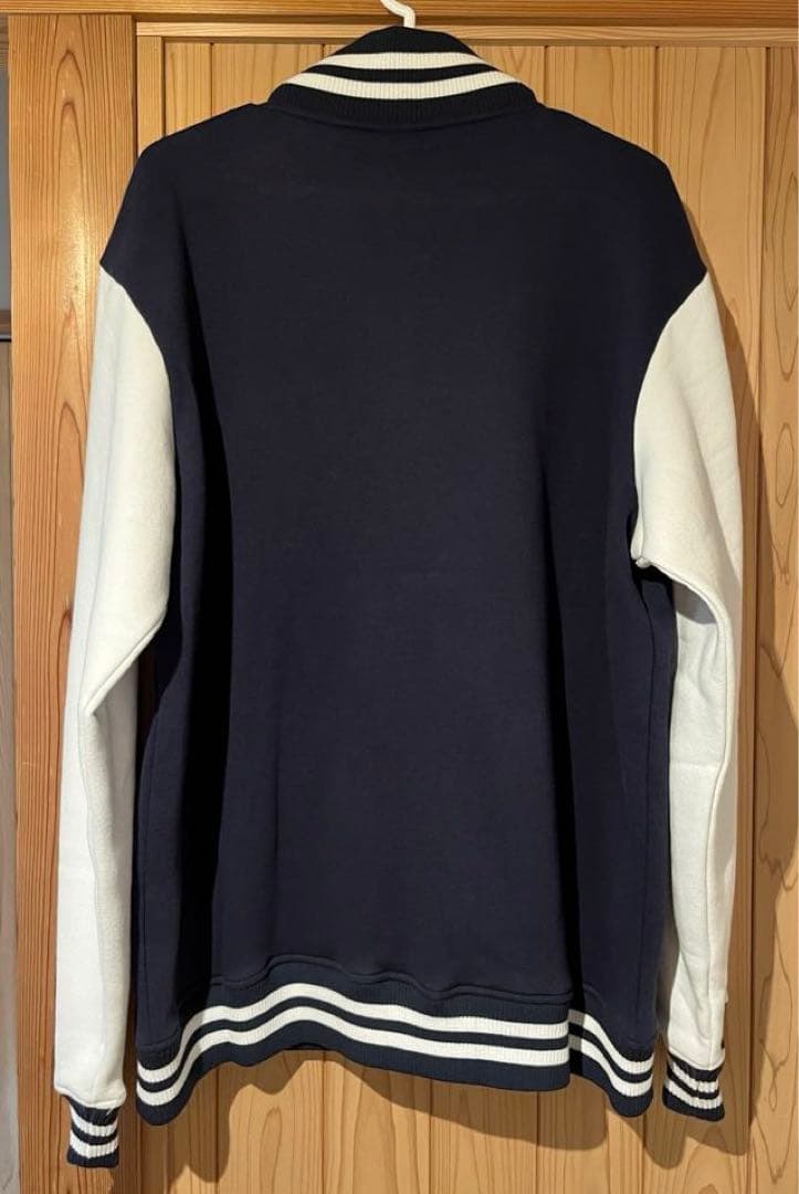 Majestic ニューヨーク ヤンキース ロゴ刺繍 スウェットスタジャン XL