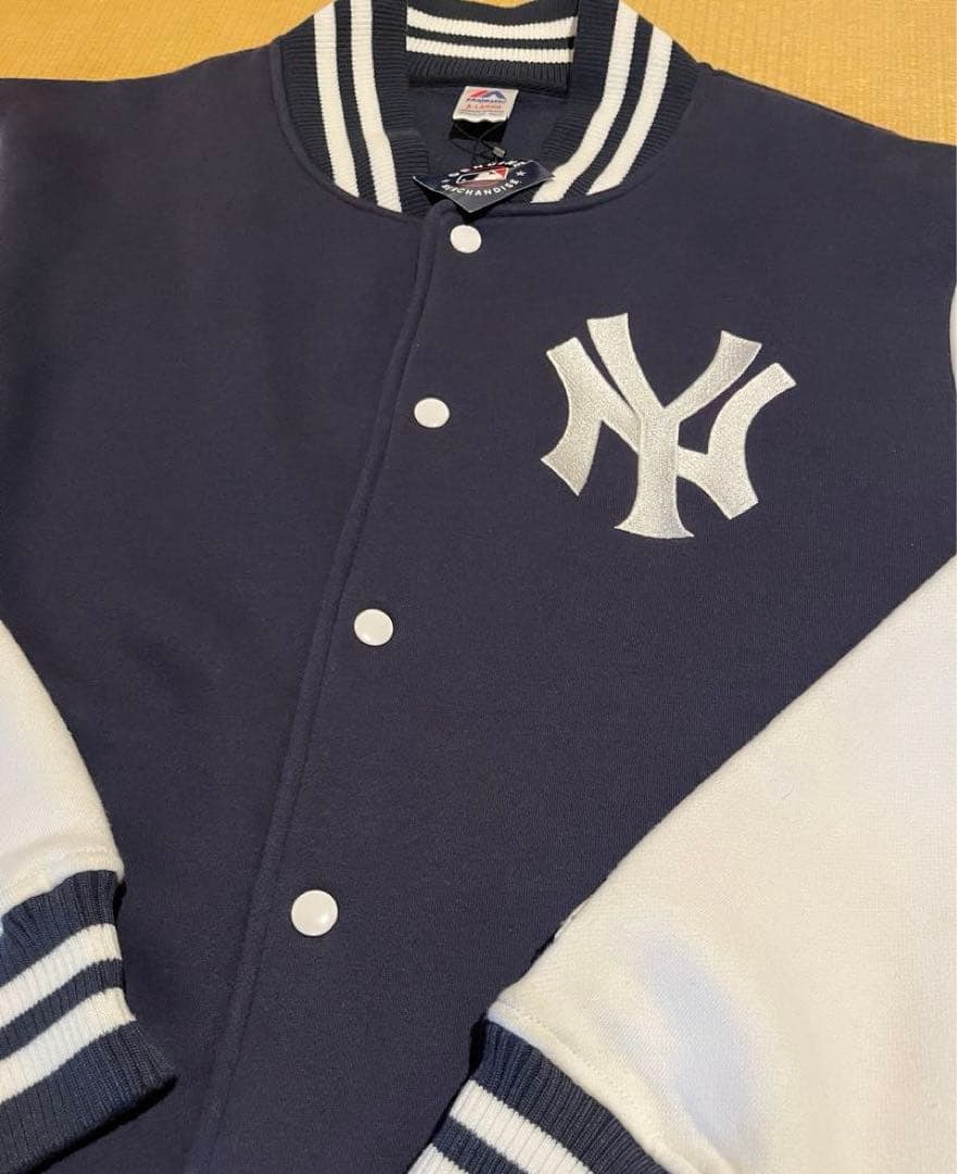 Majestic ニューヨーク ヤンキース ロゴ刺繍 スウェットスタジャン XL