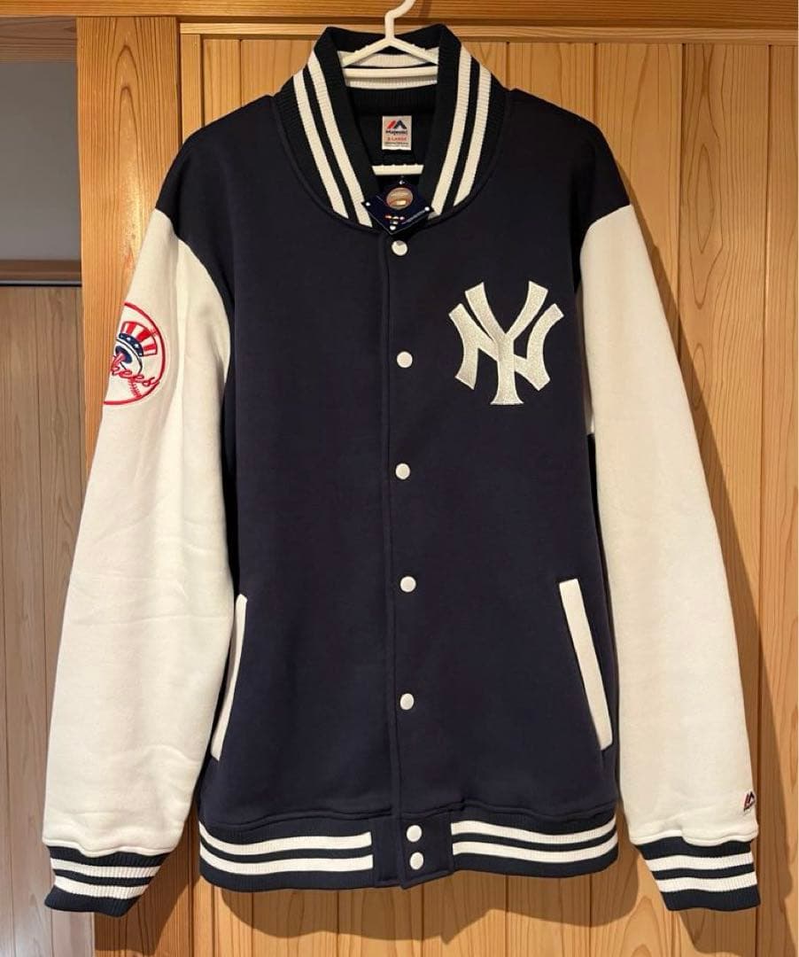 Majestic ニューヨーク ヤンキース ロゴ刺繍 スウェットスタジャン XL