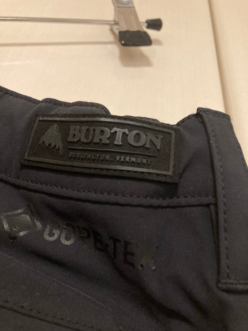 の*ち様 BURTON LIVINGLINING スノーボードパンツ S ブラッ