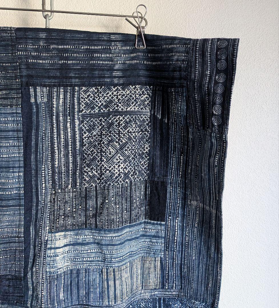 モン族　バティック　手描ろうけつ染　藍染　古布　パッチワークストール　ビンテージ