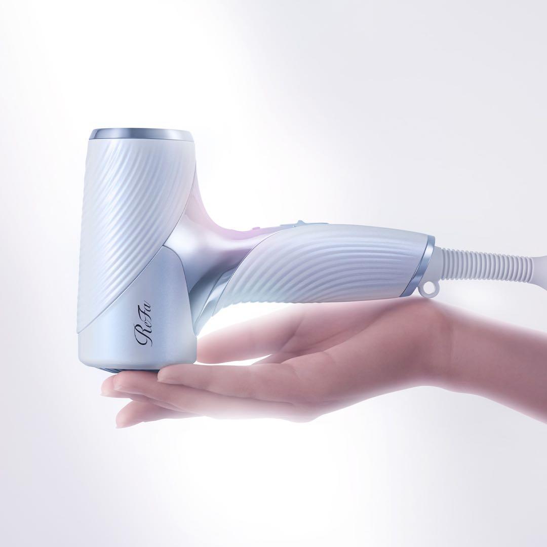 c*e様 ReFa BEAUTECH DRYER SE ホワイト　新品