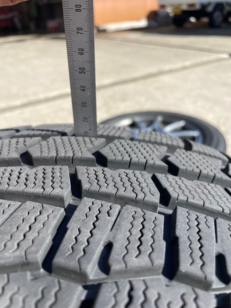 スタッドレスタイヤホイル付き　215/60/16 ヴェゼル