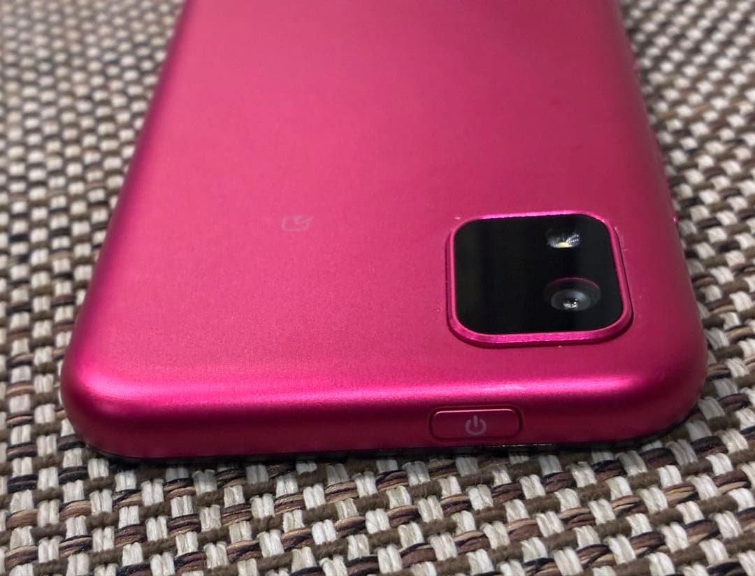 【ryo】簡単スマホ3　マゼンダ　京セラ製　Android アンドロイド