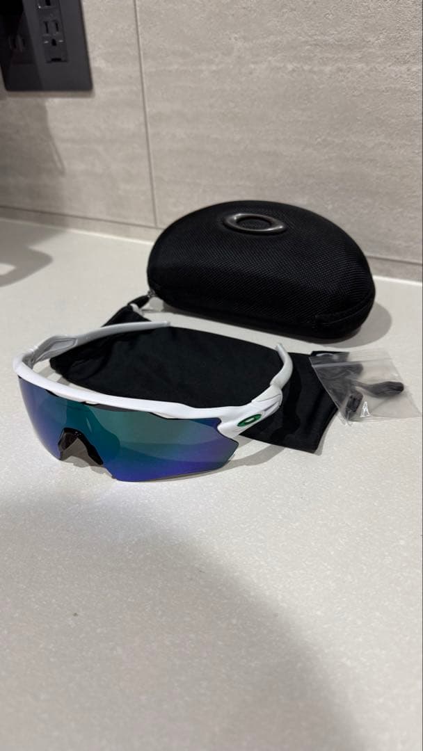 オークリー レーダー イーブイ パス oo9208-7138 128