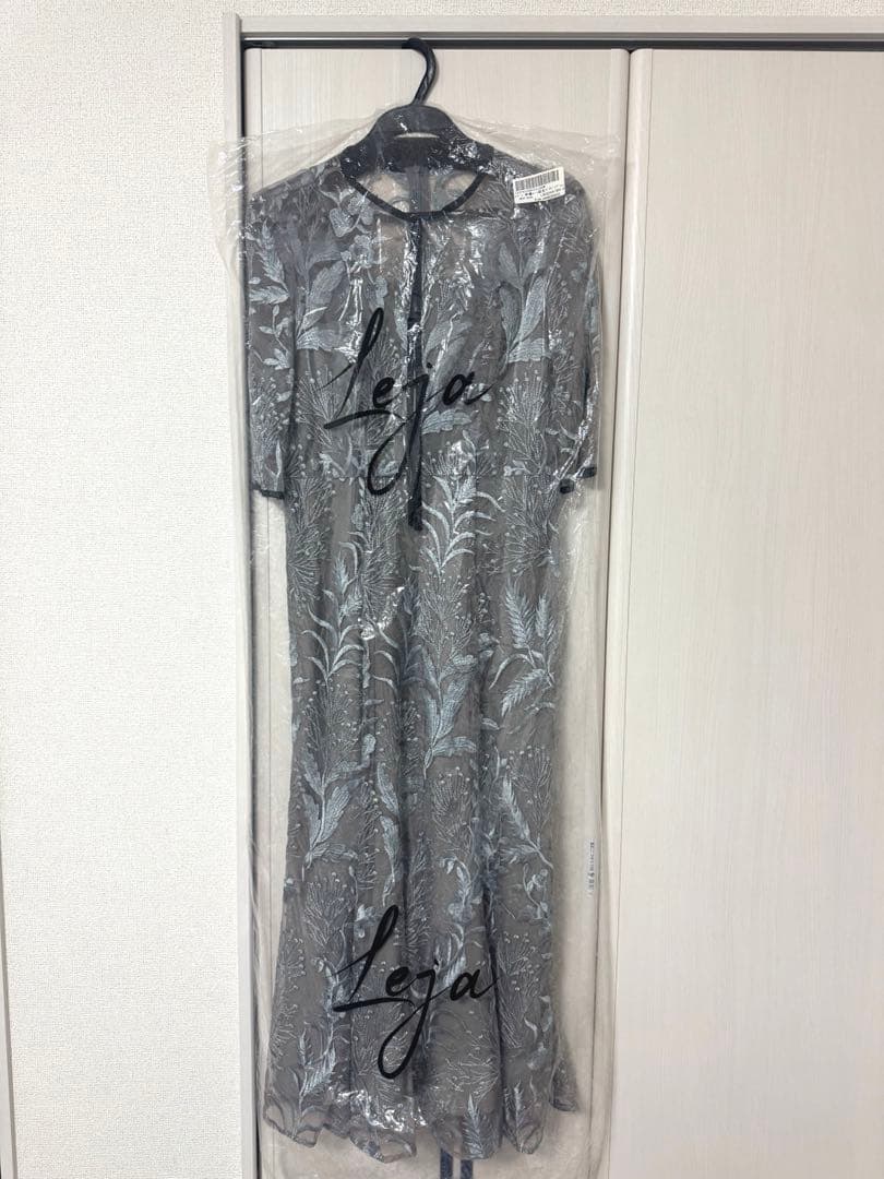 【LEJA】刺繍レース配色パイピングショルダーフ リルマーメイドシルエットM