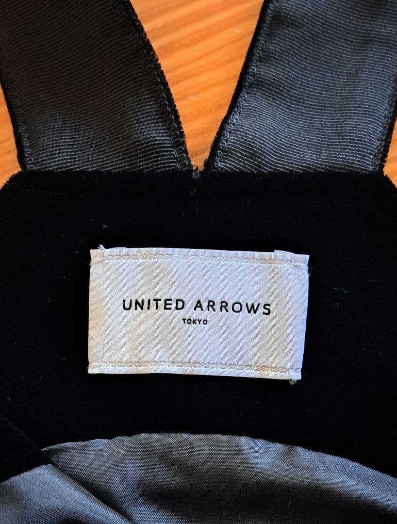 美品ユナイテッドアローズブラックサロペット・オーバーオール