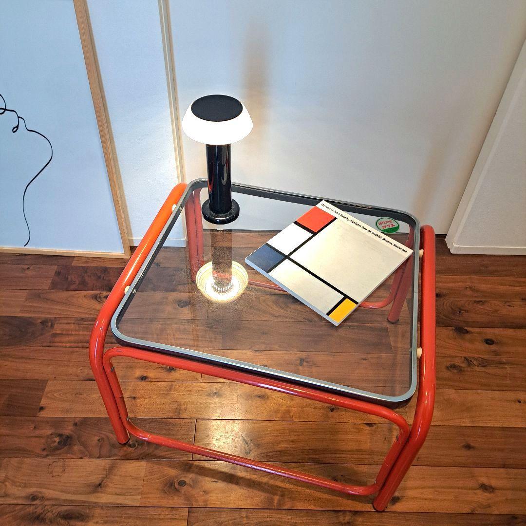 昭和レトロ　ミッドセンチュリー　ガラスアイアンテーブル　赤 強化ガラス天板