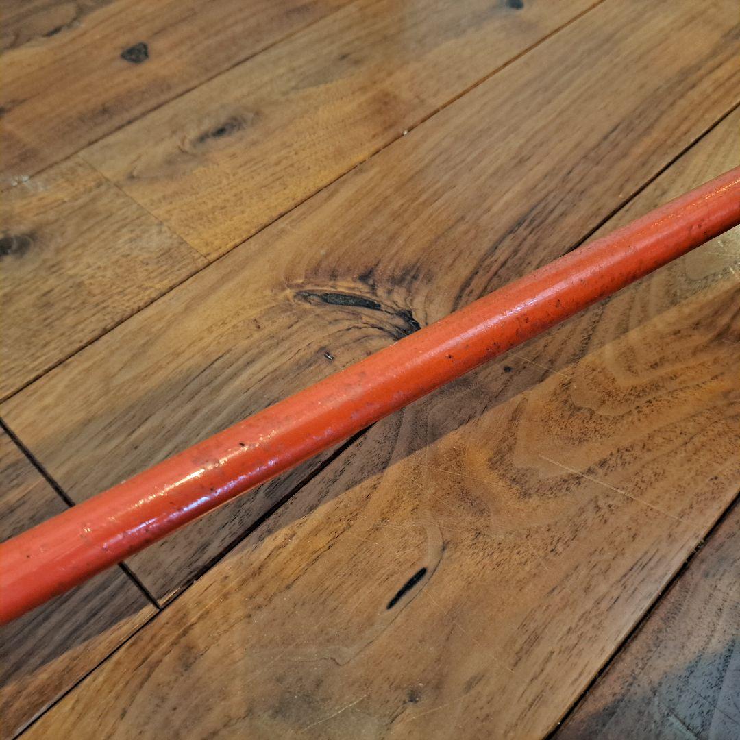 昭和レトロ　ミッドセンチュリー　ガラスアイアンテーブル　赤 強化ガラス天板