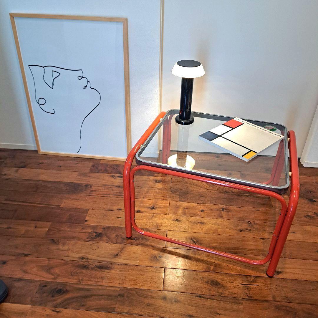 昭和レトロ　ミッドセンチュリー　ガラスアイアンテーブル　赤 強化ガラス天板