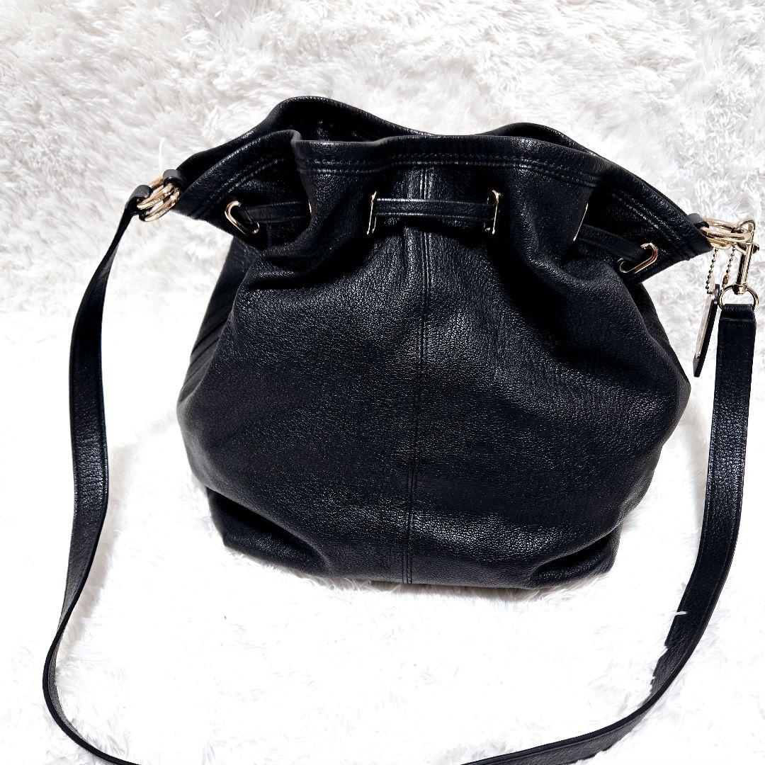 本日限定☆COACH コーチ クロスボディ ショルダーバッグ 巾着型 黒 レザー