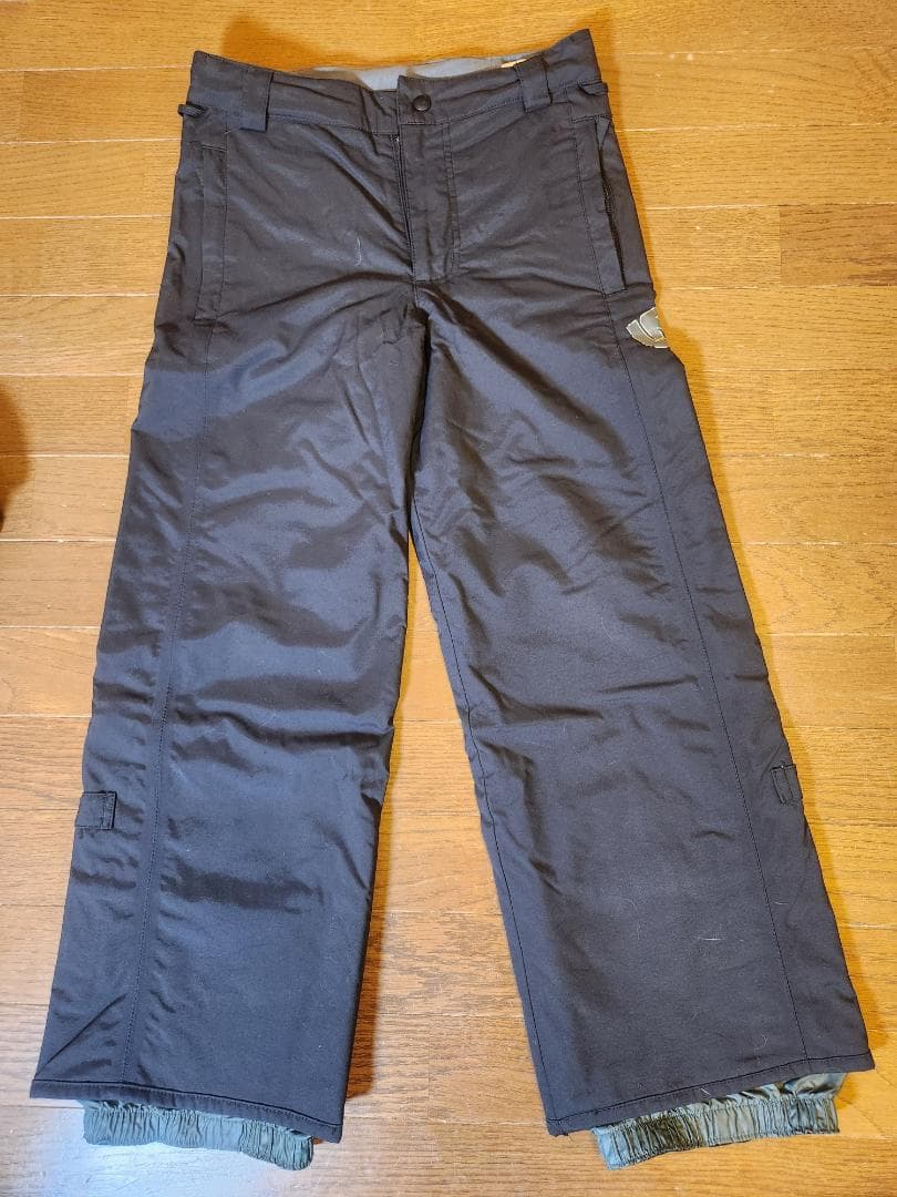 Burton 子ども用スノーボードウェア上下セット 140 ジャケットとパンツ