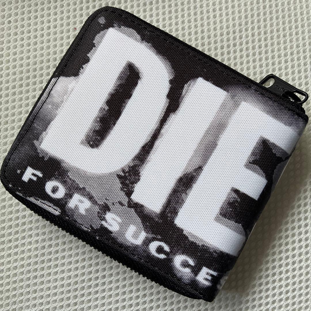 新品　DIESEL ディーゼル　二つ折り財布　ラウンドジップ財布