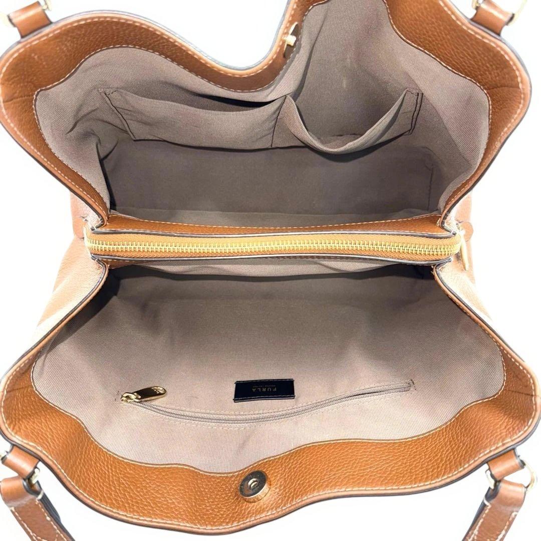 ✨美品✨ フルラ ダフネ 3層 トートバッグ ショルダー 大容量 ブラウン