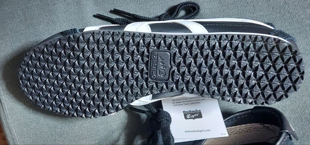 Onitsuka Tiger Mexico 66 ブラック/ホワイト US5