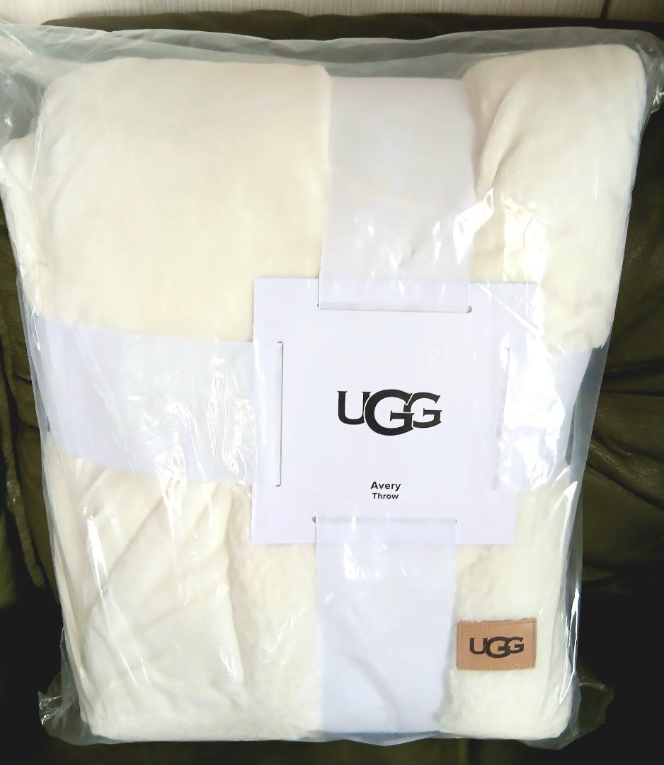 【新品未使用品】★UGG ★リバーシブル毛布★高級ブランケット★2色あり