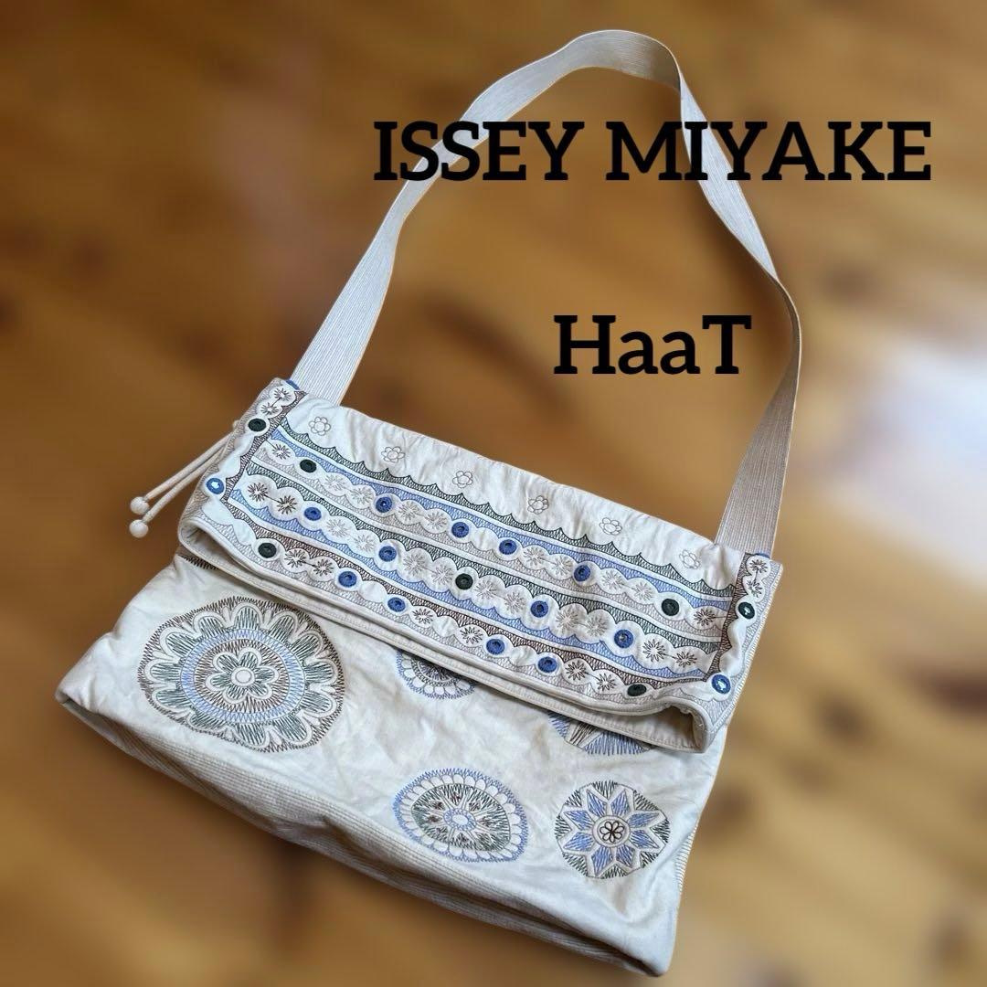 イッセイ ミヤケ HaaT タマシャ ショルダーバッグ