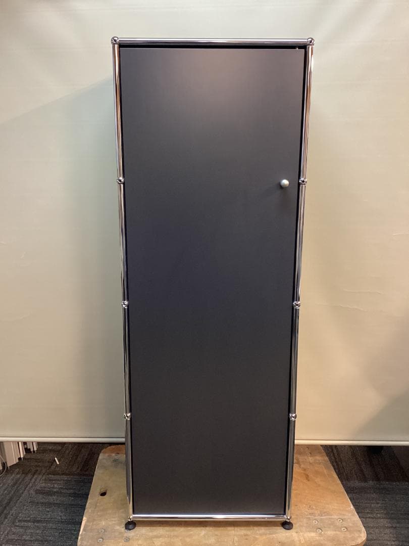 USMハラー　ロッカー　キャビネット 　アントラサイト　扉　高さ144cm