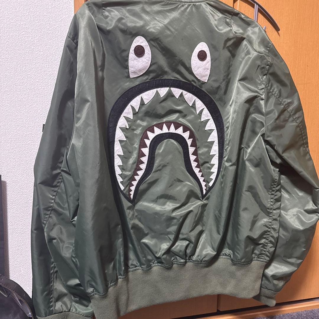 ぷ*ん様 BAPE MA-1 フライトジャケット オリーブグリーン
