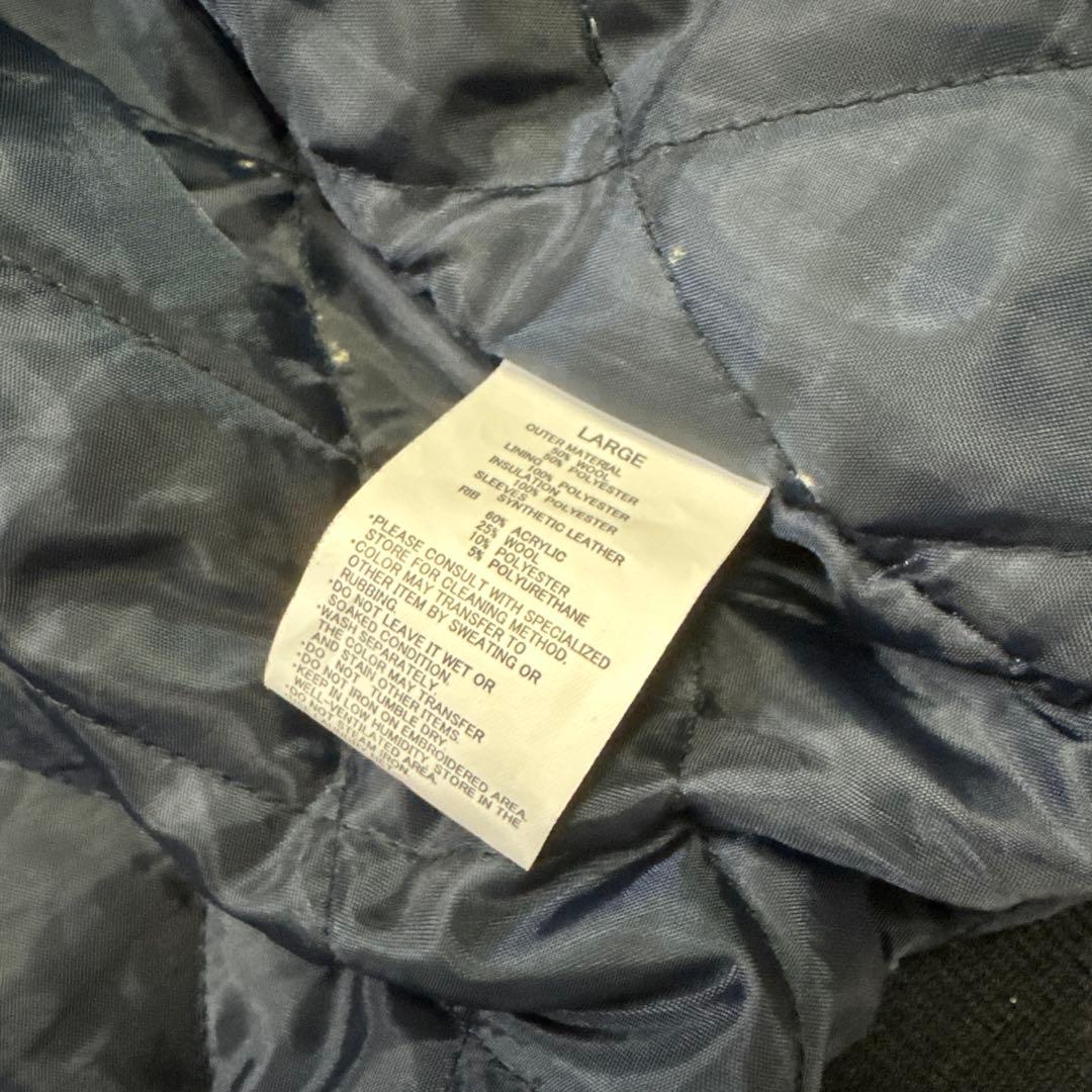 STUSSY フード付きスタジャン ブラック/アイボリー