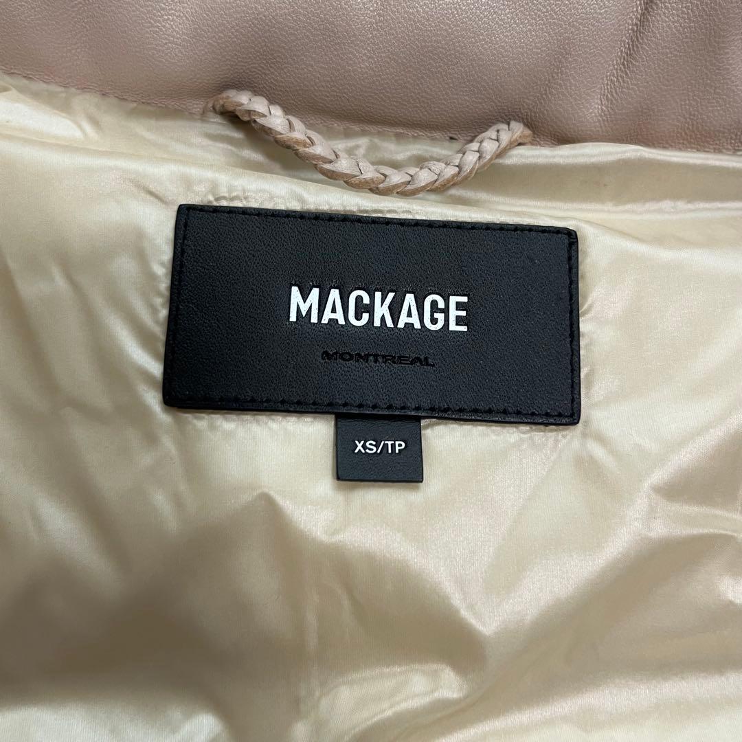 希少　マッカージュ　ラムレザー ダウンベスト　メタルロゴ　ベージュ