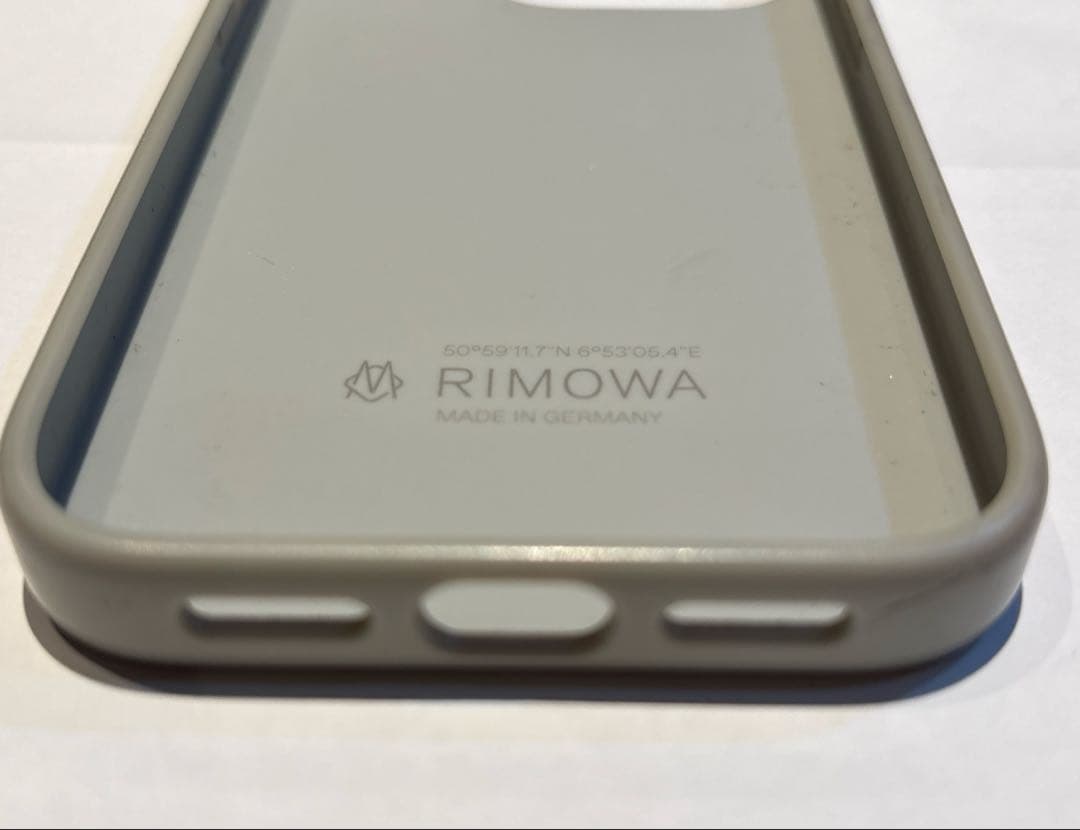 ［正規品］RIMOWA ケース iPhone15pro シルバー