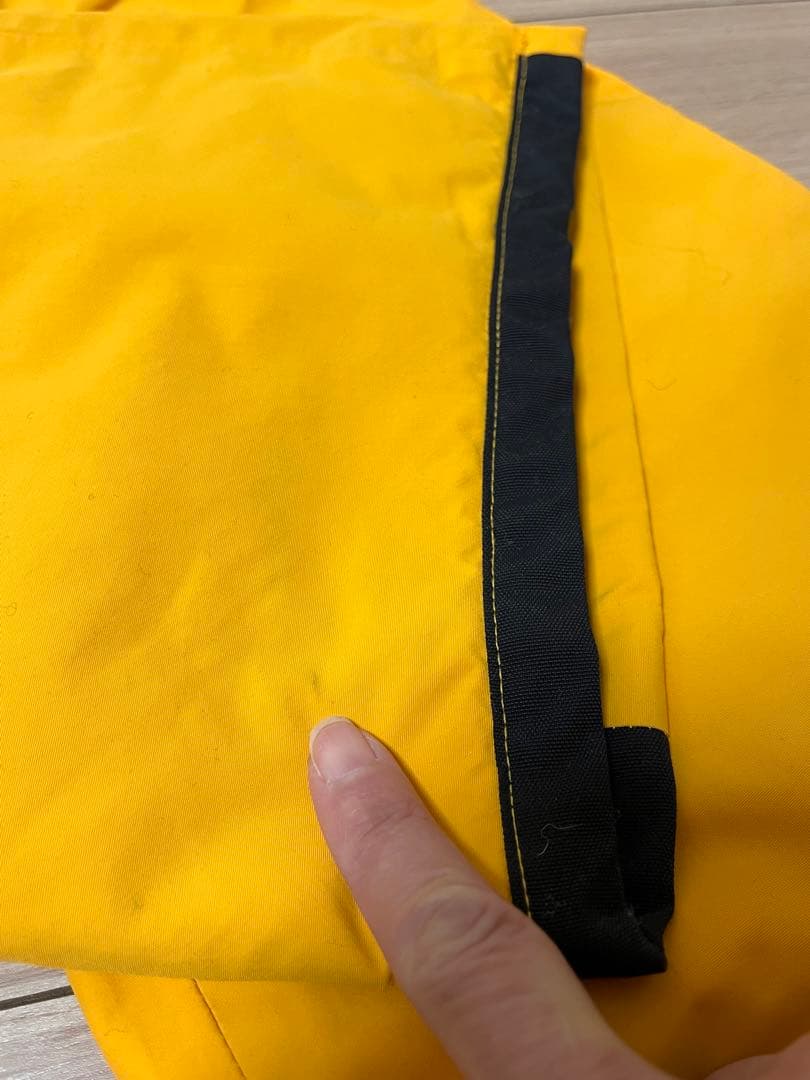 BURTON スノーボード ビブパンツ kids サイズL（150㎝） イエロー