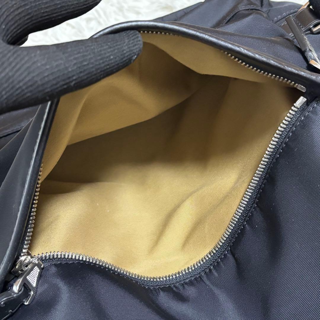 ダンヒル ガーズマン リュック バックパック A4可 大容量 黒 2層 近年